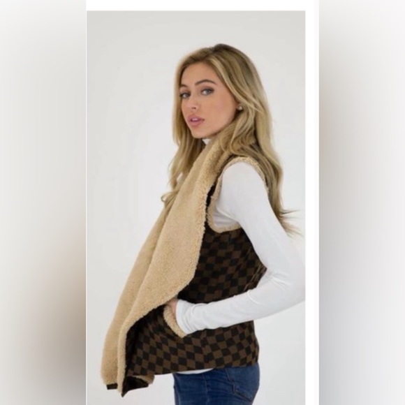 Judith March Brown Fleece Lined Vest Designer Faux Fur Checkered Design Size S - Picture 3 of 8